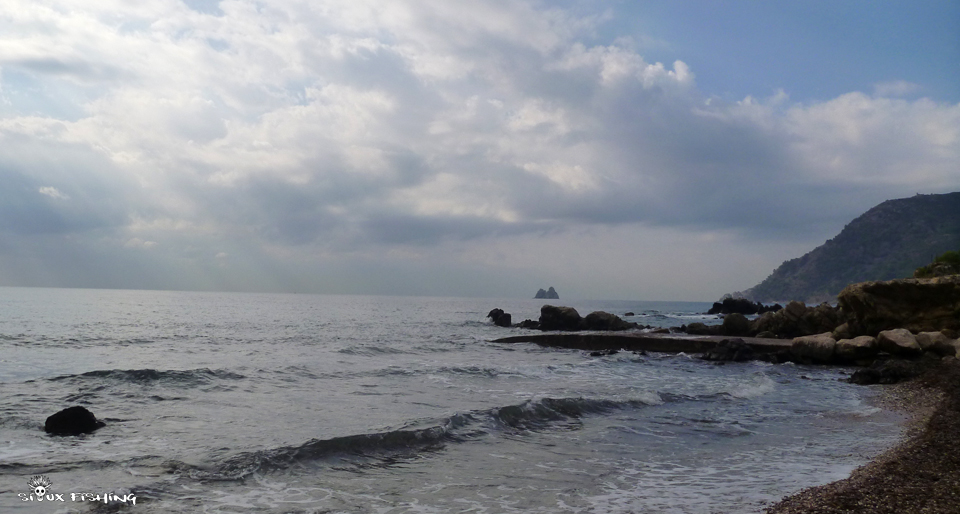 Les rochers des Deux Frères au Loin