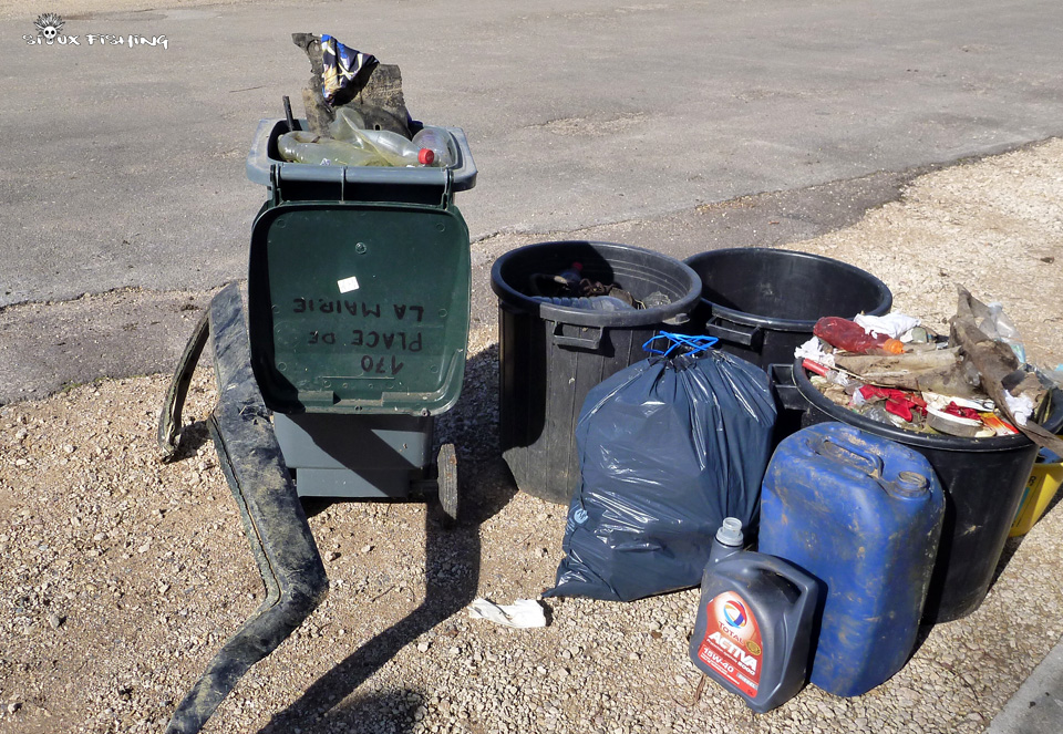 Déchets collectés en bord de Seille Déchets collectés en bord de Seille